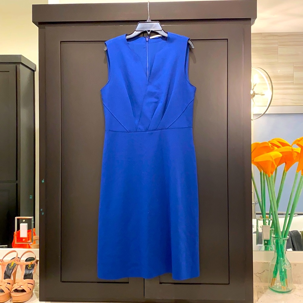 NWT gorgeous blue Tahari dress size 6
